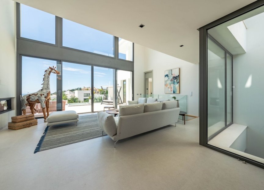 Resale - House - Detached Villa - Benahavís - La Quinta