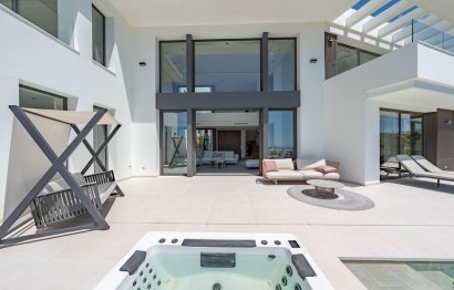 Resale - House - Detached Villa - Benahavís - La Quinta