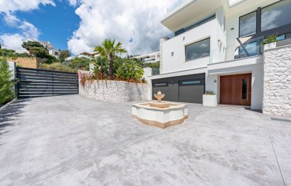 Resale - House - Detached Villa - Benahavís - La Quinta