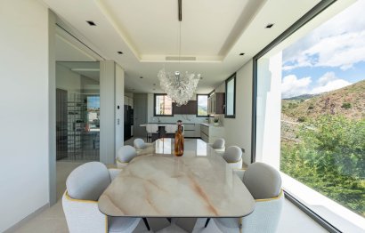 Resale - House - Detached Villa - Benahavís - La Quinta