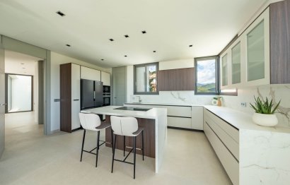 Resale - House - Detached Villa - Benahavís - La Quinta