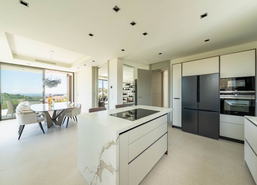 Resale - House - Detached Villa - Benahavís - La Quinta