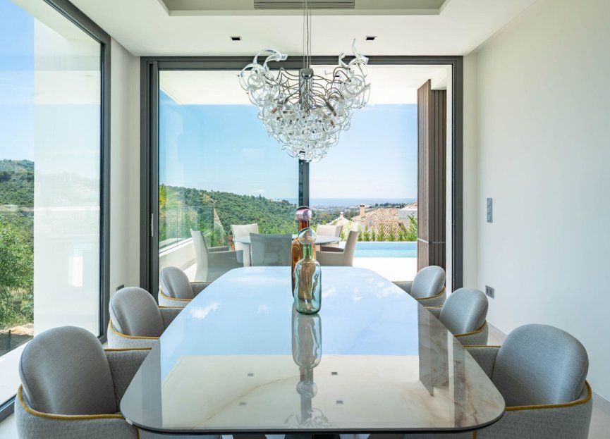 Resale - House - Detached Villa - Benahavís - La Quinta