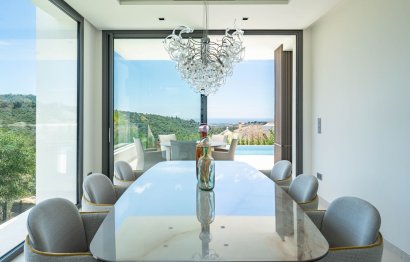 Resale - House - Detached Villa - Benahavís - La Quinta