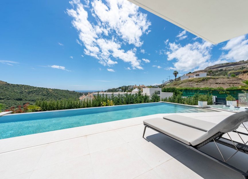 Resale - House - Detached Villa - Benahavís - La Quinta