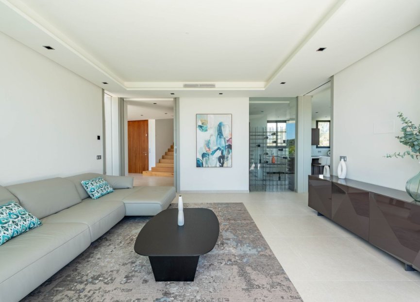 Resale - House - Detached Villa - Benahavís - La Quinta