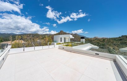 Resale - House - Detached Villa - Benahavís - La Quinta