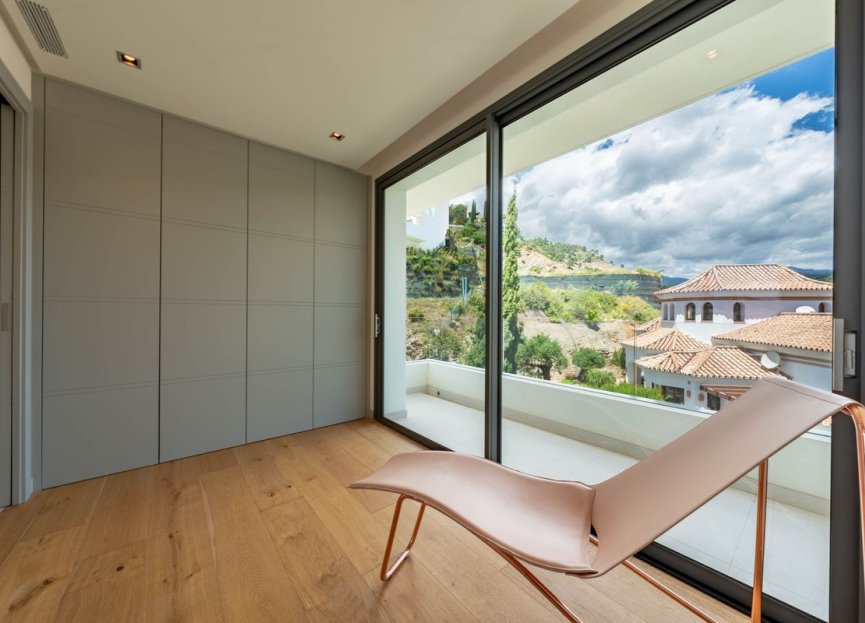 Resale - House - Detached Villa - Benahavís - La Quinta