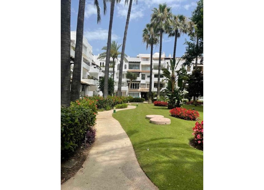 Resale - Ground floor apartment - Marbella - Puerto Banús