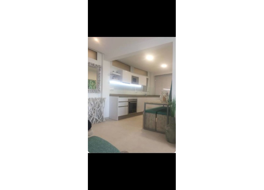 Resale - Apartment - Middle Floor Apartment - Fuengirola - Fuengirola Centro