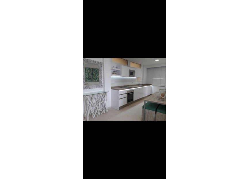 Resale - Apartment - Middle Floor Apartment - Fuengirola - Fuengirola Centro