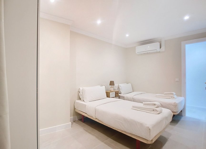 Reventa - Apartment - Middle Floor Apartment - Estepona - Estepona Centro