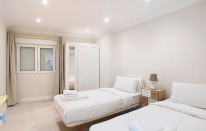 Reventa - Apartment - Middle Floor Apartment - Estepona - Estepona Centro