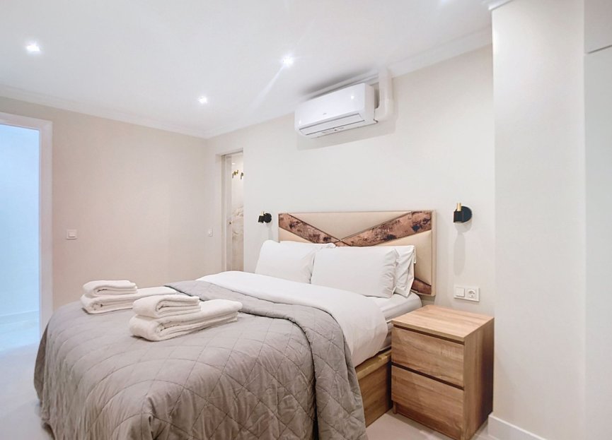 Reventa - Apartment - Middle Floor Apartment - Estepona - Estepona Centro