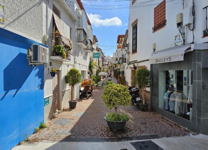 Reventa - Apartment - Middle Floor Apartment - Estepona - Estepona Centro