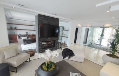 Resale - House - Detached Villa - Marbella - Nueva Andalucia