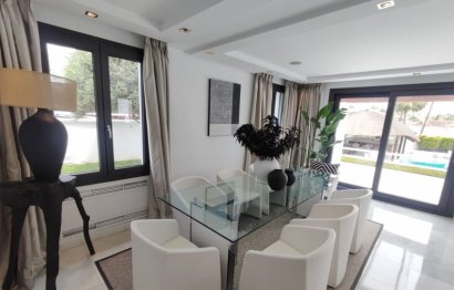 Resale - House - Detached Villa - Marbella - Nueva Andalucia