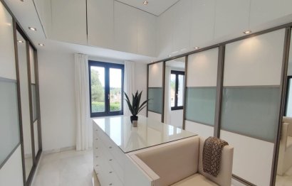 Resale - House - Detached Villa - Marbella - Nueva Andalucia