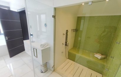 Resale - House - Detached Villa - Marbella - Nueva Andalucia