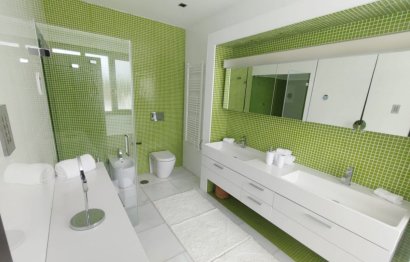 Resale - House - Detached Villa - Marbella - Nueva Andalucia