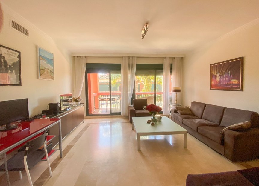 Resale - Apartment - Middle Floor Apartment - Marbella - Marbesa