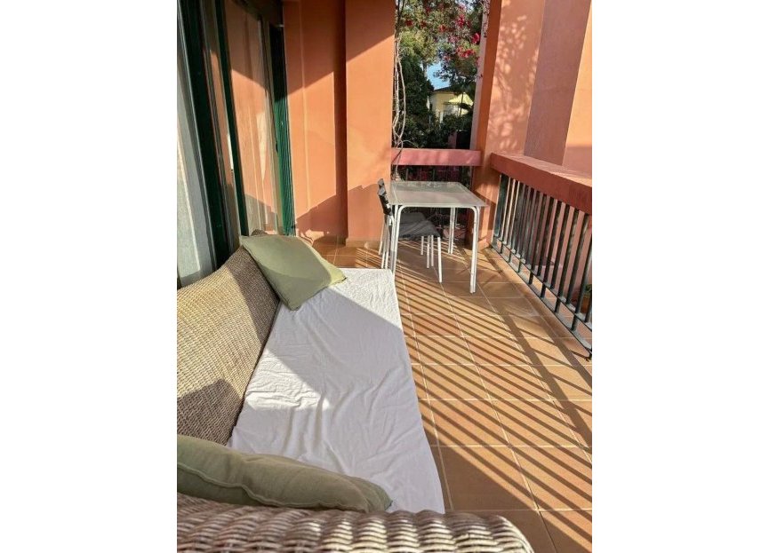 Resale - Apartment - Middle Floor Apartment - Marbella - Marbesa