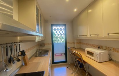 Resale - Apartment - Middle Floor Apartment - Marbella - Marbesa