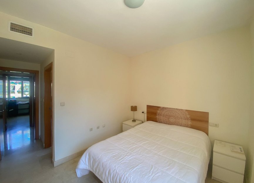 Resale - Apartment - Middle Floor Apartment - Marbella - Marbesa