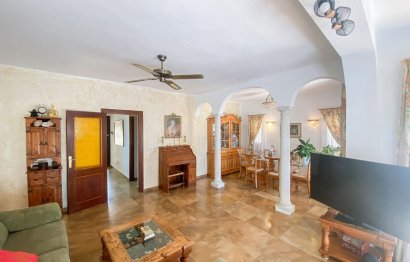 Resale - House - Detached Villa - Marbella - Guadalmina Alta