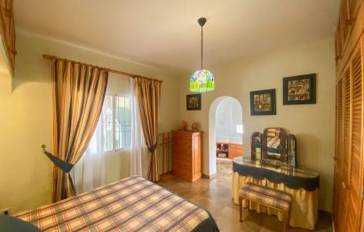 Resale - House - Detached Villa - Marbella - Guadalmina Alta