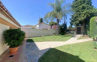 Resale - House - Detached Villa - Marbella - Guadalmina Alta