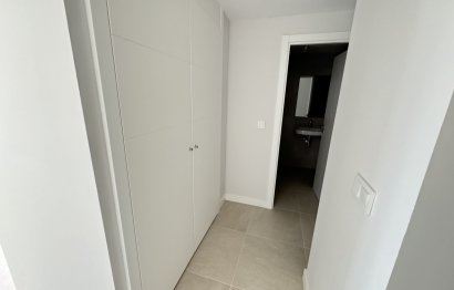 Resale - Apartment - Middle Floor Apartment - Estepona - Estepona Centro