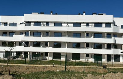 Resale - Apartment - Middle Floor Apartment - Estepona - Estepona Centro