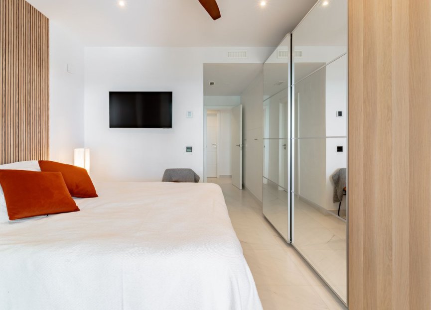 Resale - Ground floor apartment - Estepona - Estepona Centro