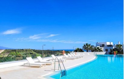 Resale - Apartment - Penthouse - Estepona - Estepona Centro