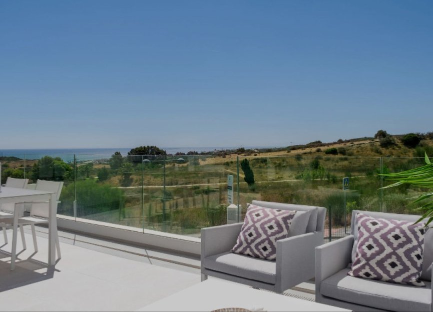 Resale - Apartment - Penthouse - Estepona - Estepona Centro