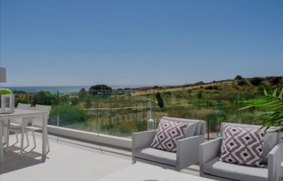 Resale - Apartment - Penthouse - Estepona - Estepona Centro