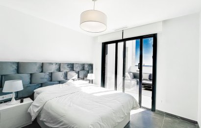 Resale - Apartment - Penthouse - Estepona - Estepona Centro