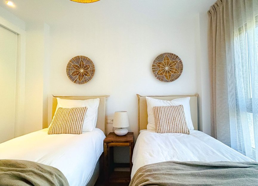 Resale - Apartment - Penthouse - Estepona - Estepona Centro