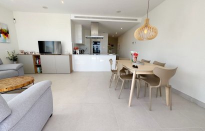 Resale - Apartment - Penthouse - Estepona - Estepona Centro