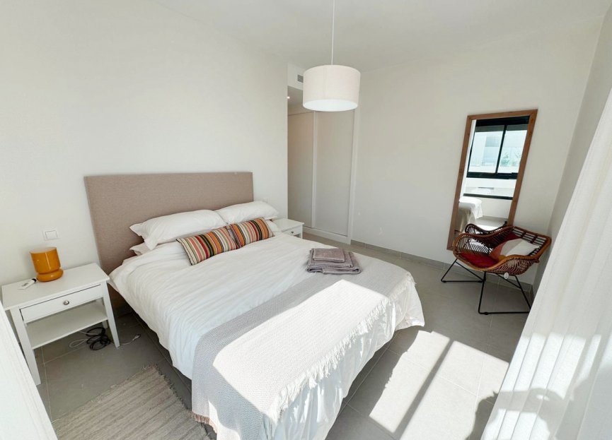 Resale - Apartment - Penthouse - Estepona - Estepona Centro