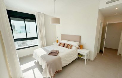 Resale - Apartment - Penthouse - Estepona - Estepona Centro