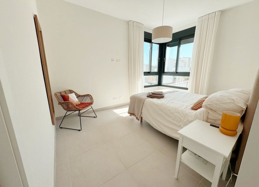 Resale - Apartment - Penthouse - Estepona - Estepona Centro