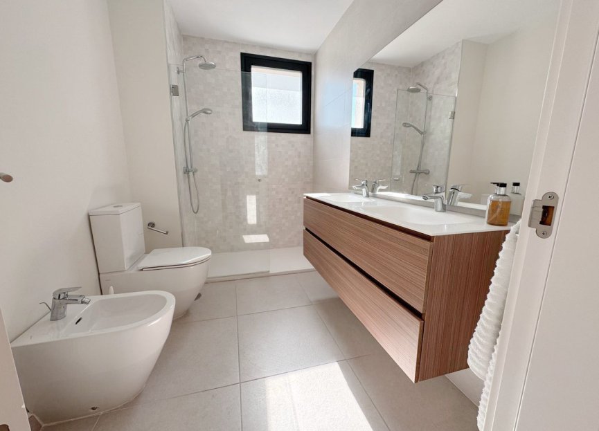 Resale - Apartment - Penthouse - Estepona - Estepona Centro