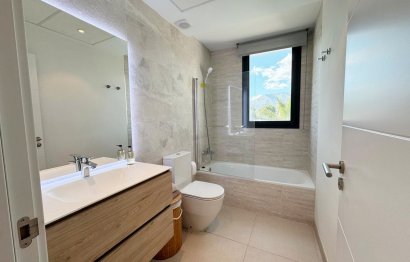 Resale - Apartment - Penthouse - Estepona - Estepona Centro