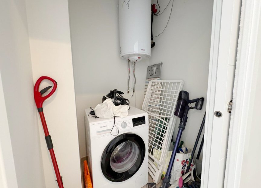 Resale - Apartment - Penthouse - Estepona - Estepona Centro