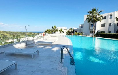 Resale - Apartment - Penthouse - Estepona - Estepona Centro