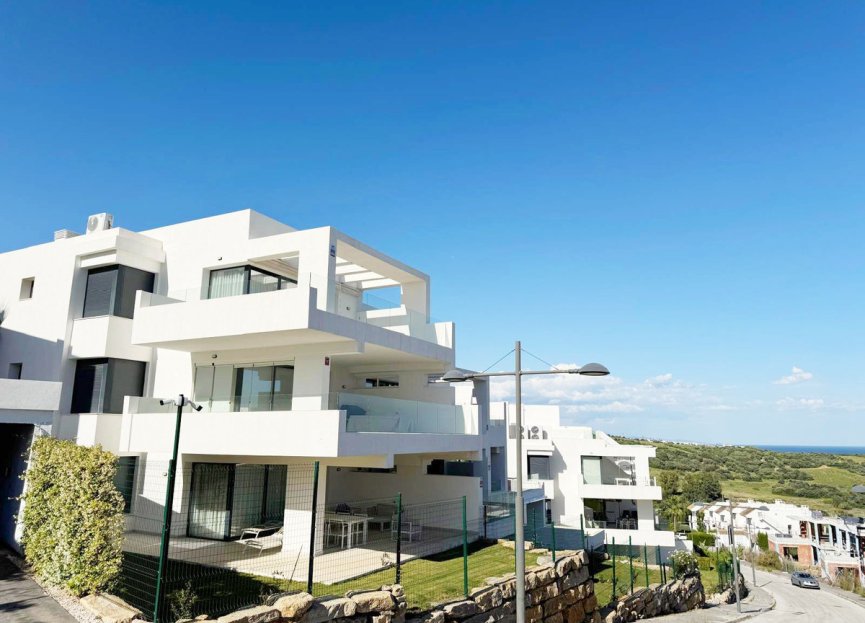 Resale - Apartment - Penthouse - Estepona - Estepona Centro