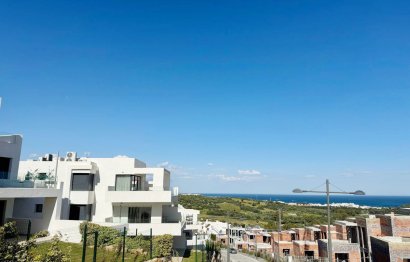 Resale - Apartment - Penthouse - Estepona - Estepona Centro
