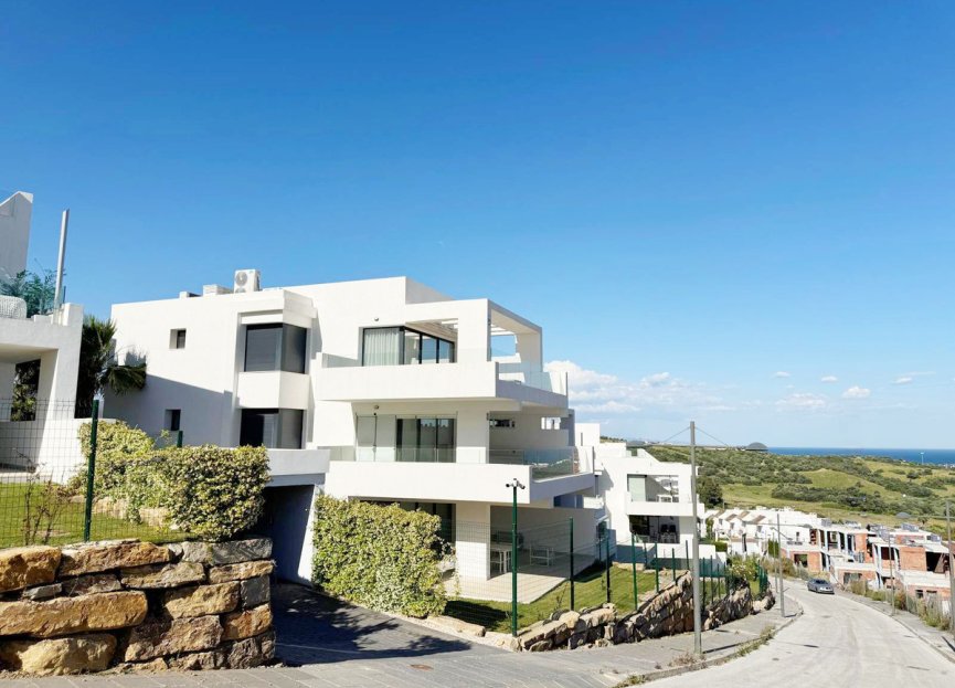 Resale - Apartment - Penthouse - Estepona - Estepona Centro